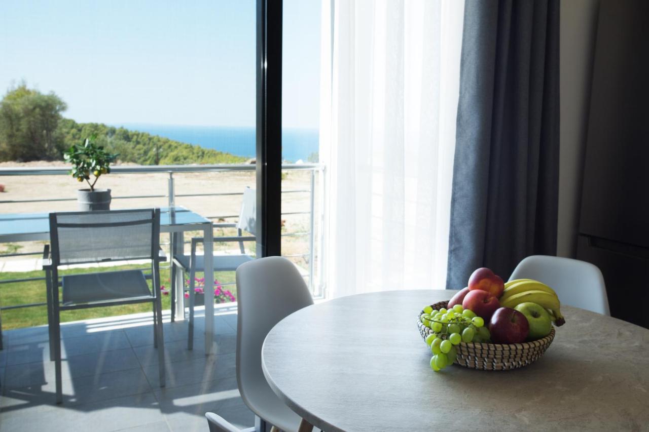 Alikon Adult-Only Aparthotel Неос Мармарас Екстериор снимка