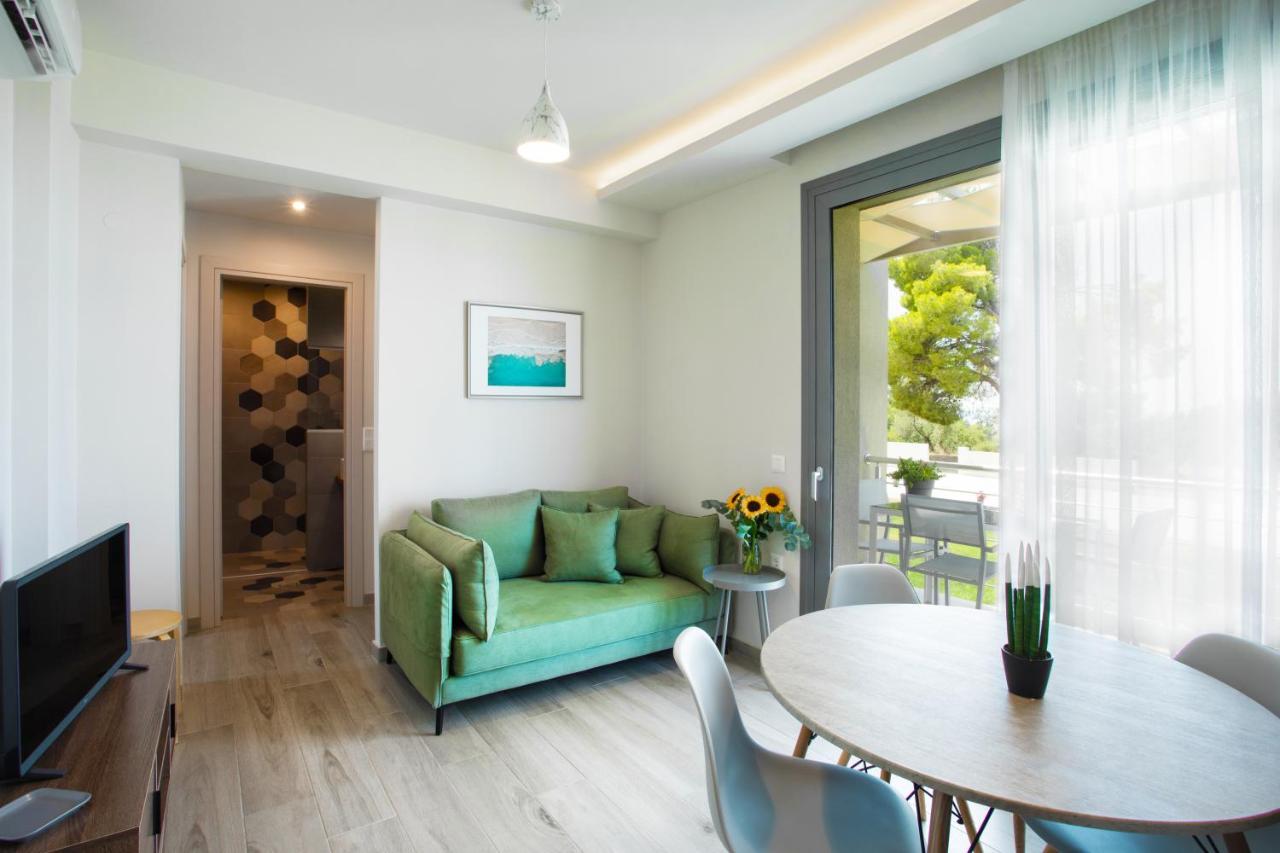 Alikon Adult-Only Aparthotel Неос Мармарас Екстериор снимка