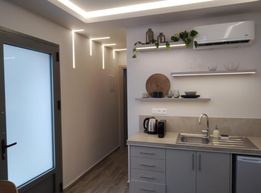 Alikon Adult-Only Aparthotel Неос Мармарас Екстериор снимка