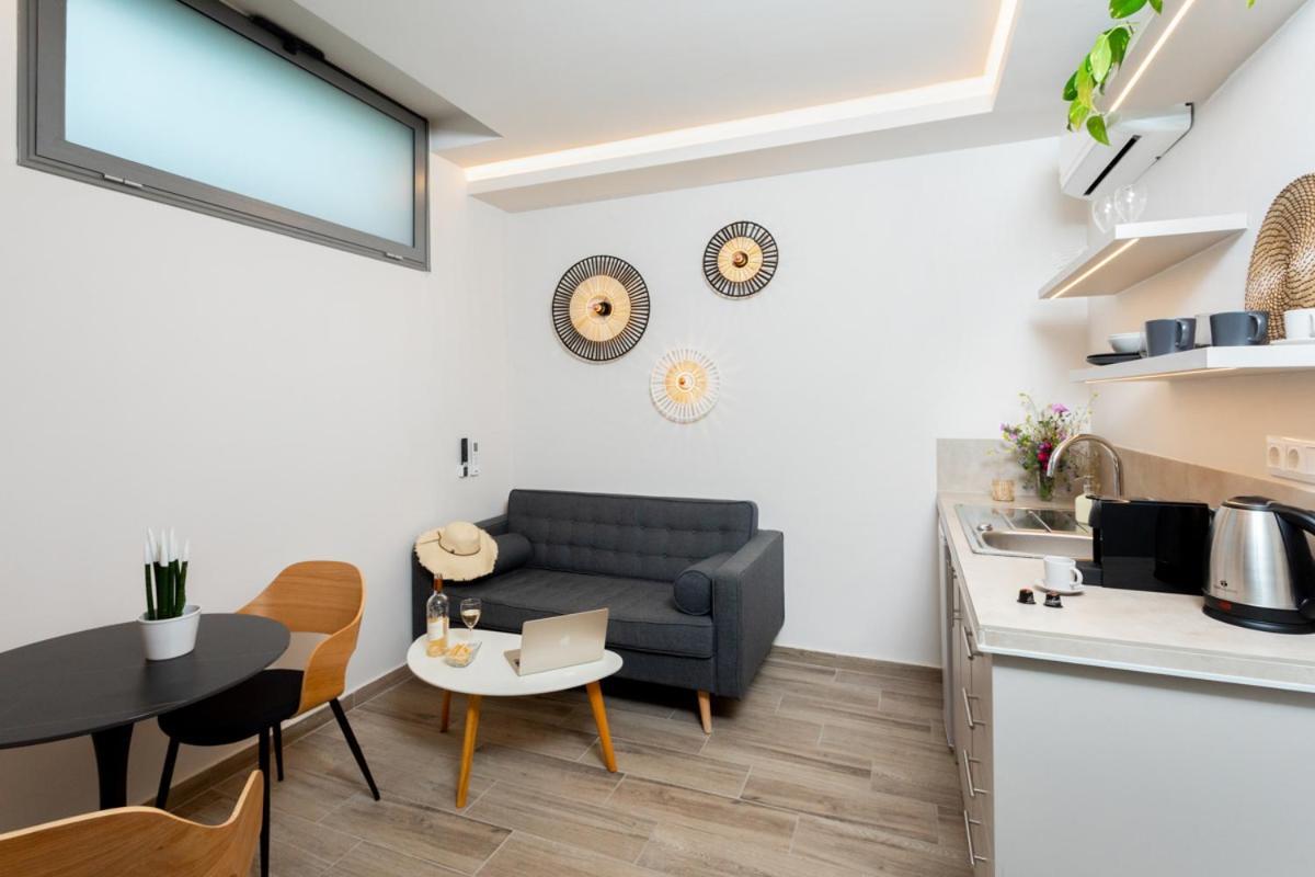 Alikon Adult-Only Aparthotel Неос Мармарас Екстериор снимка
