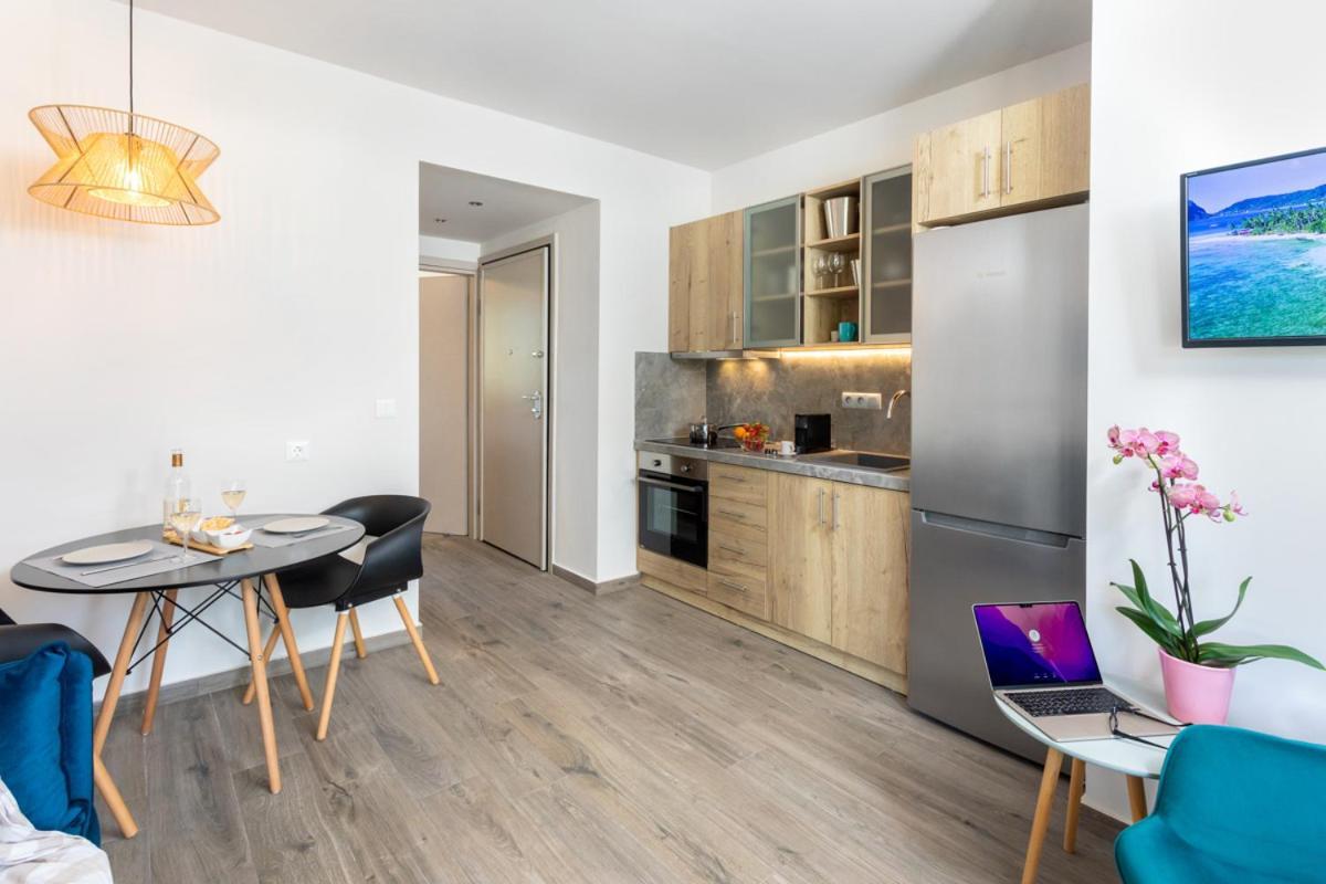 Alikon Adult-Only Aparthotel Неос Мармарас Екстериор снимка