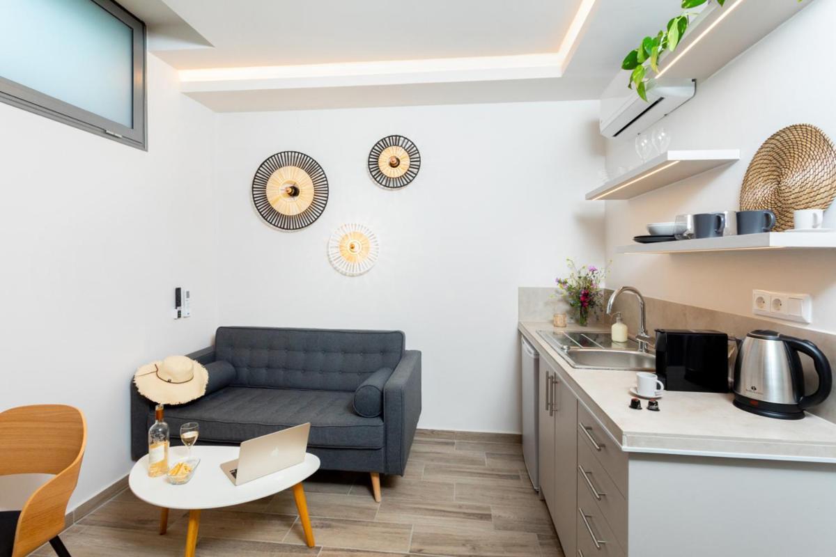 Alikon Adult-Only Aparthotel Неос Мармарас Екстериор снимка